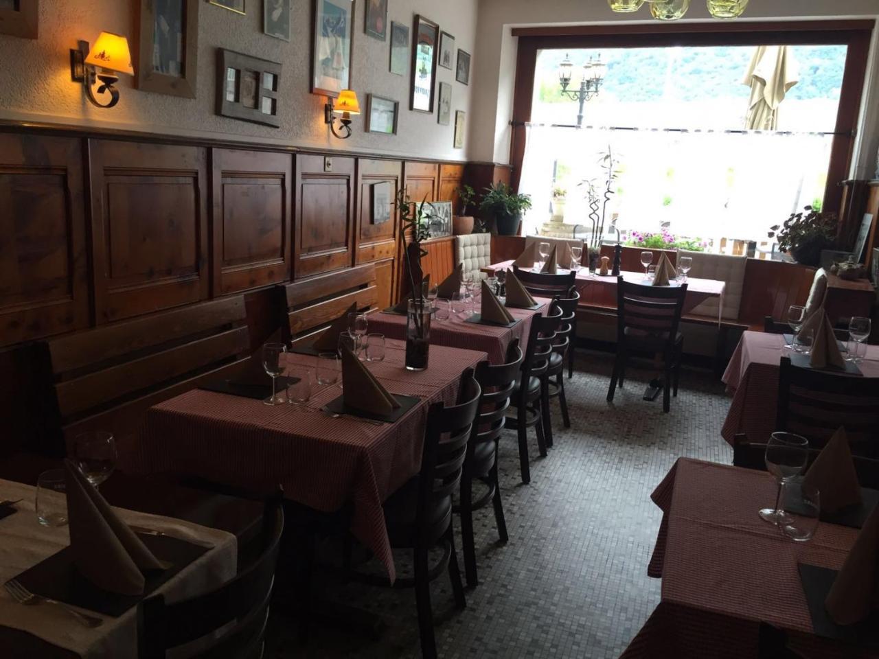 Evionnaz B&B Restaurant Le Pernollet מראה חיצוני תמונה