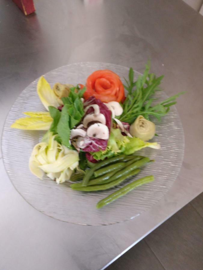 Evionnaz B&B Restaurant Le Pernollet מראה חיצוני תמונה